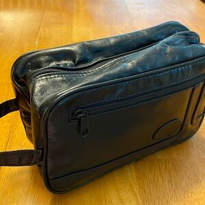 Black Leatherette Men's Travel Bag